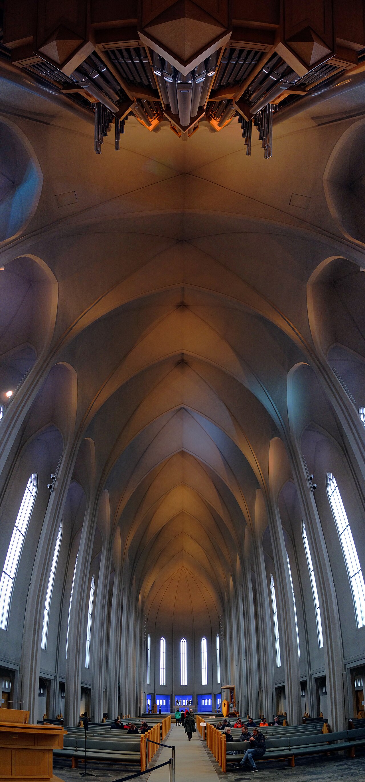 Innenraum der Hallgrímskirkja in Reykjavík